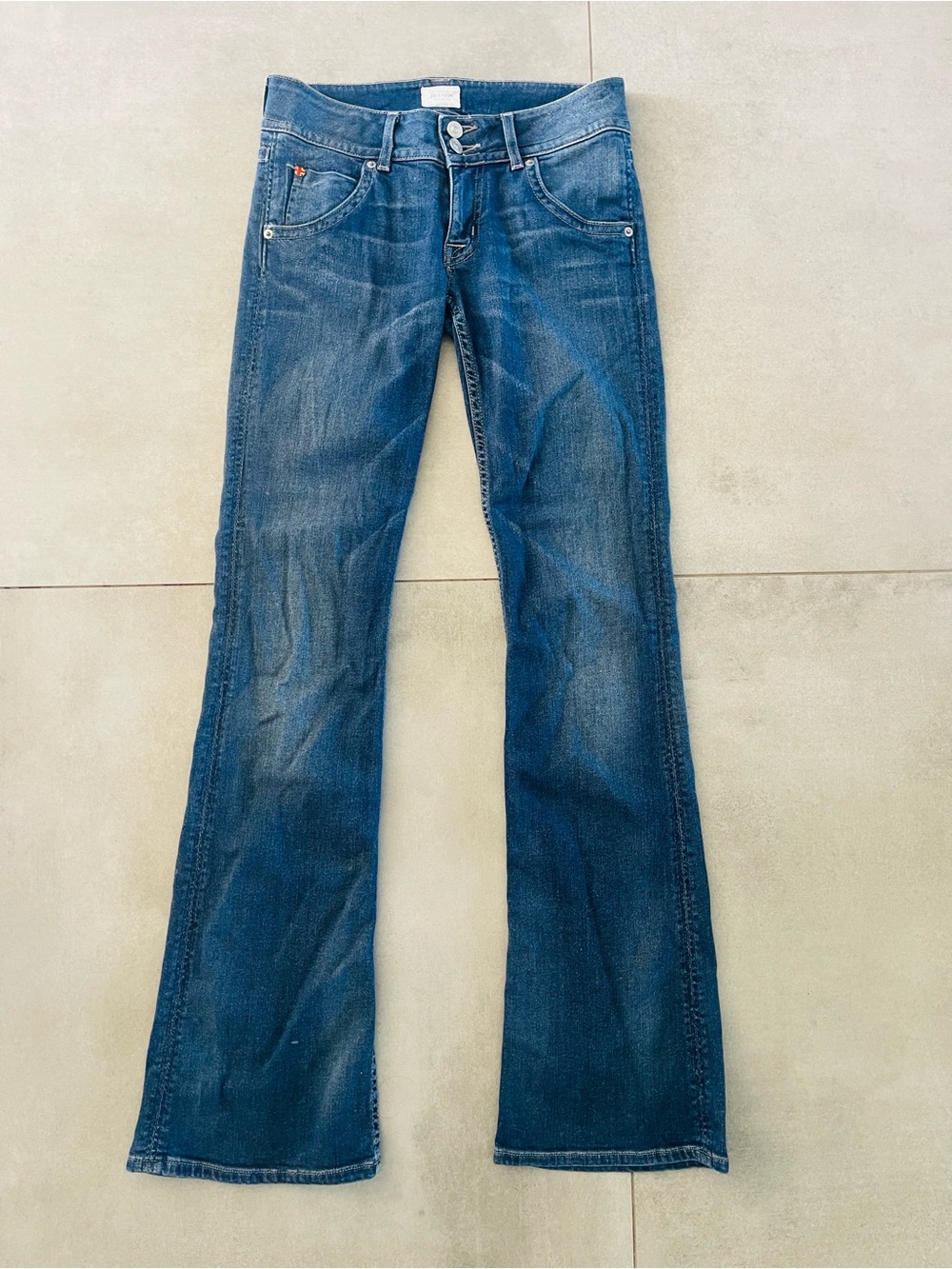 Hudson Jeans Women's Flare Jeans in Medium Blue Wash
